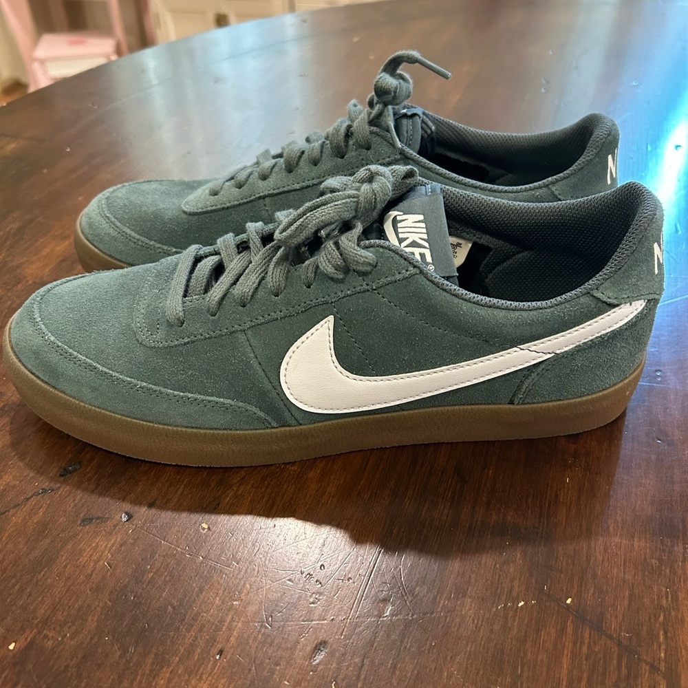 Nike Green and White Sneakers Classic Design